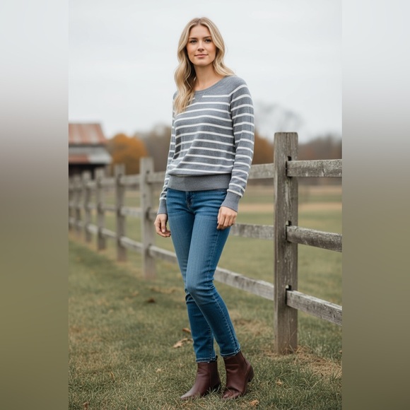 J. Crew Tops - J. Crew Merino Wool Top Size xs​​